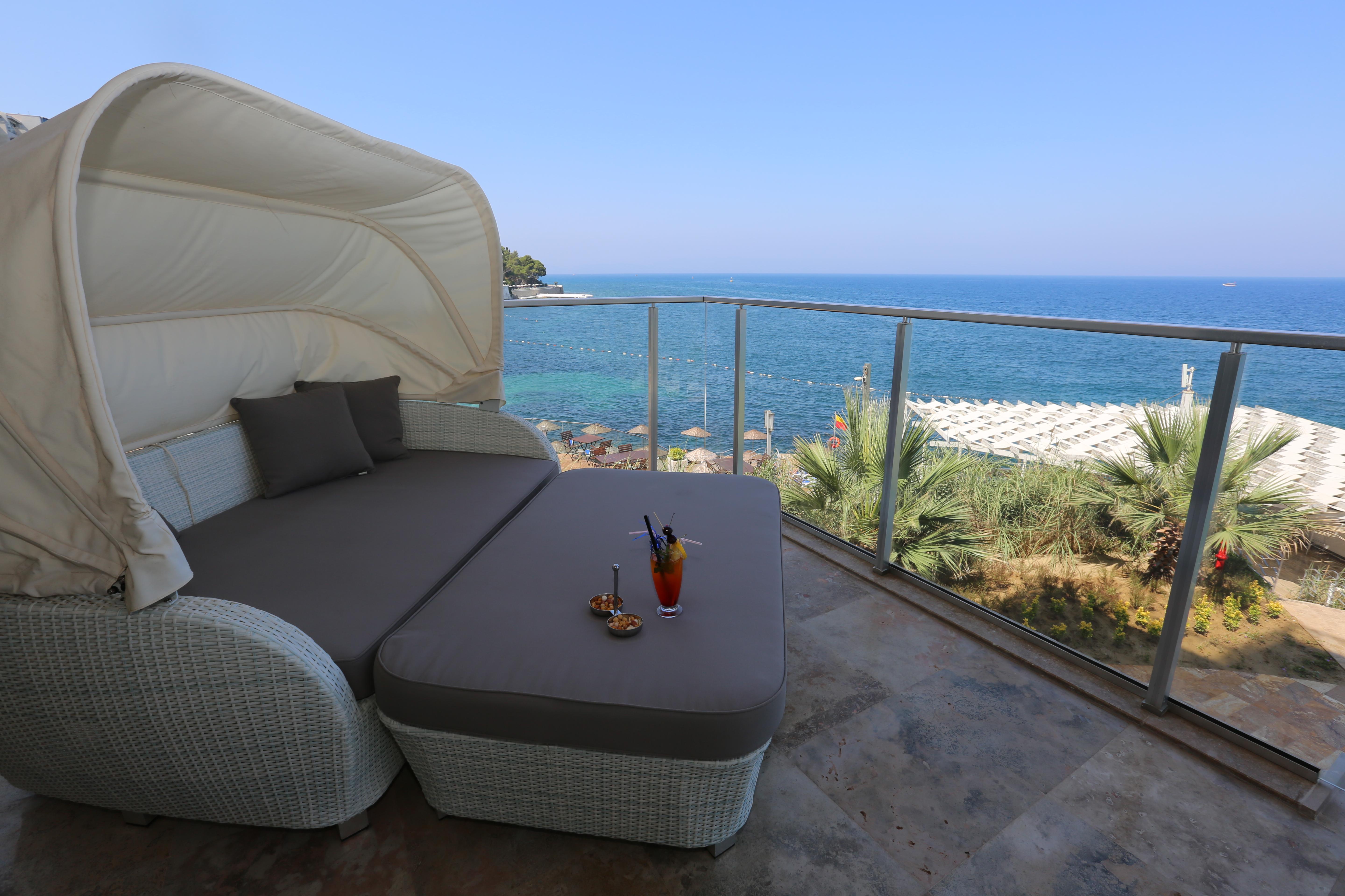 Charisma De Luxe Hotel Kusadası Exterior foto